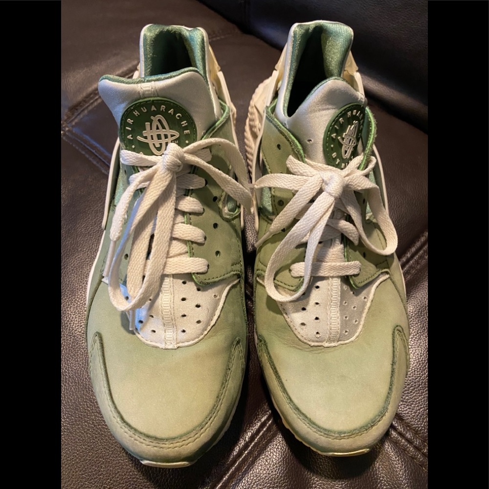 Men’s Nike Air Sneakers